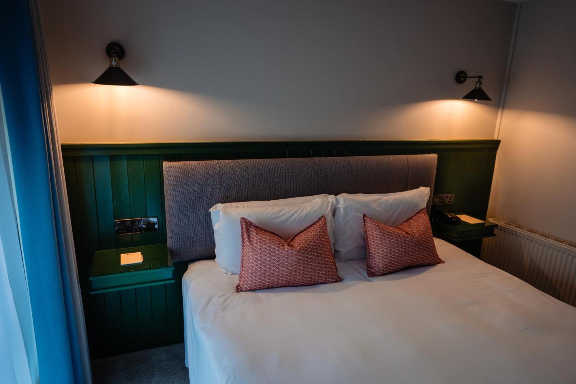 Mcgrory'S Hotel Culdaff Extérieur photo